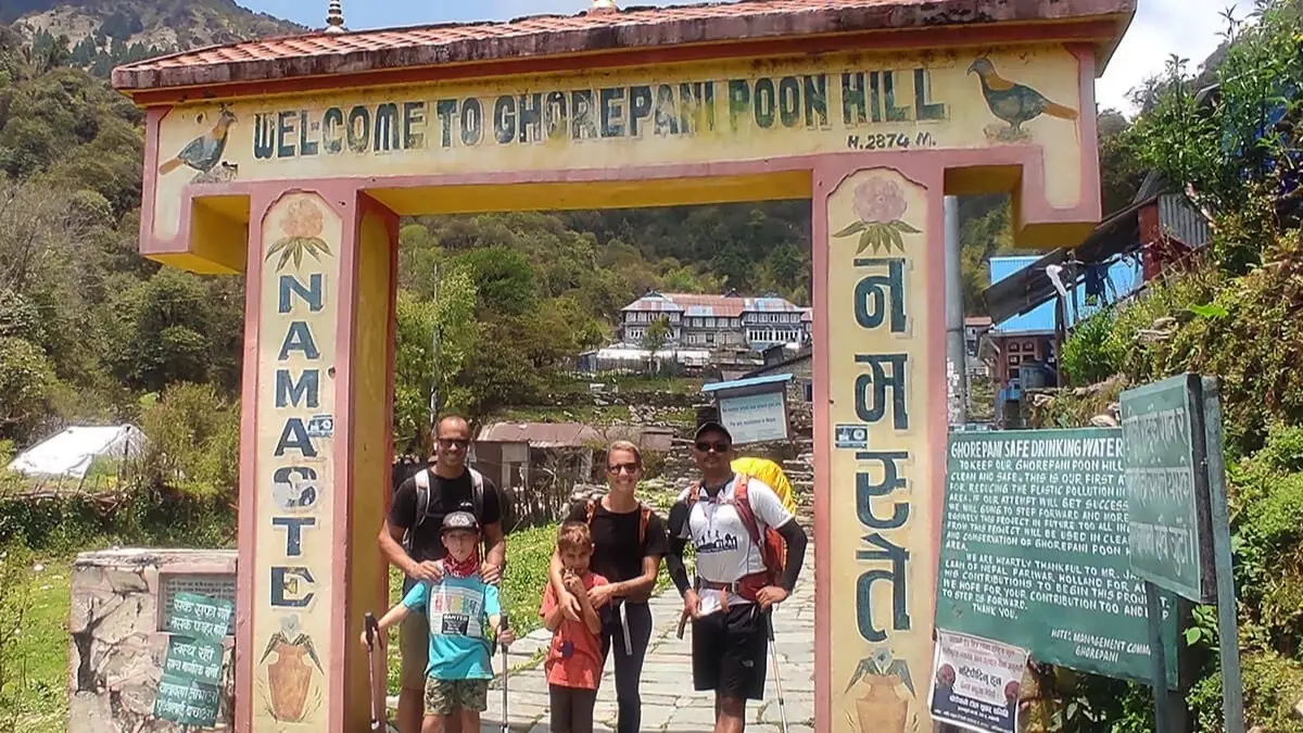 family-trekkers-on-ghorepani-poon-hill-trail