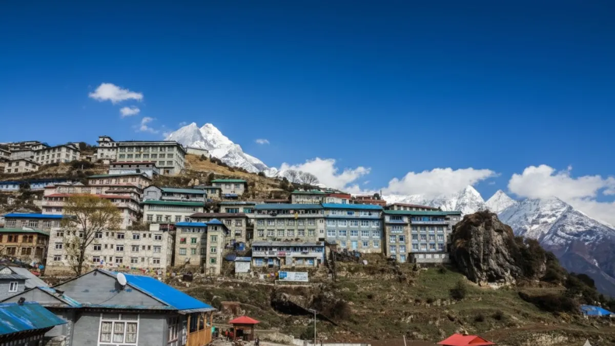 everest-base-camp-in-april