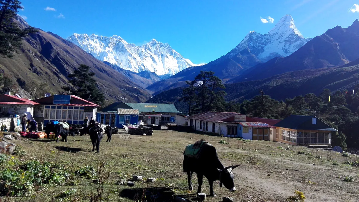 everest view from tengboche monastery