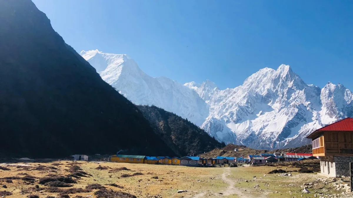manaslu-tsum-valley-in-autumn