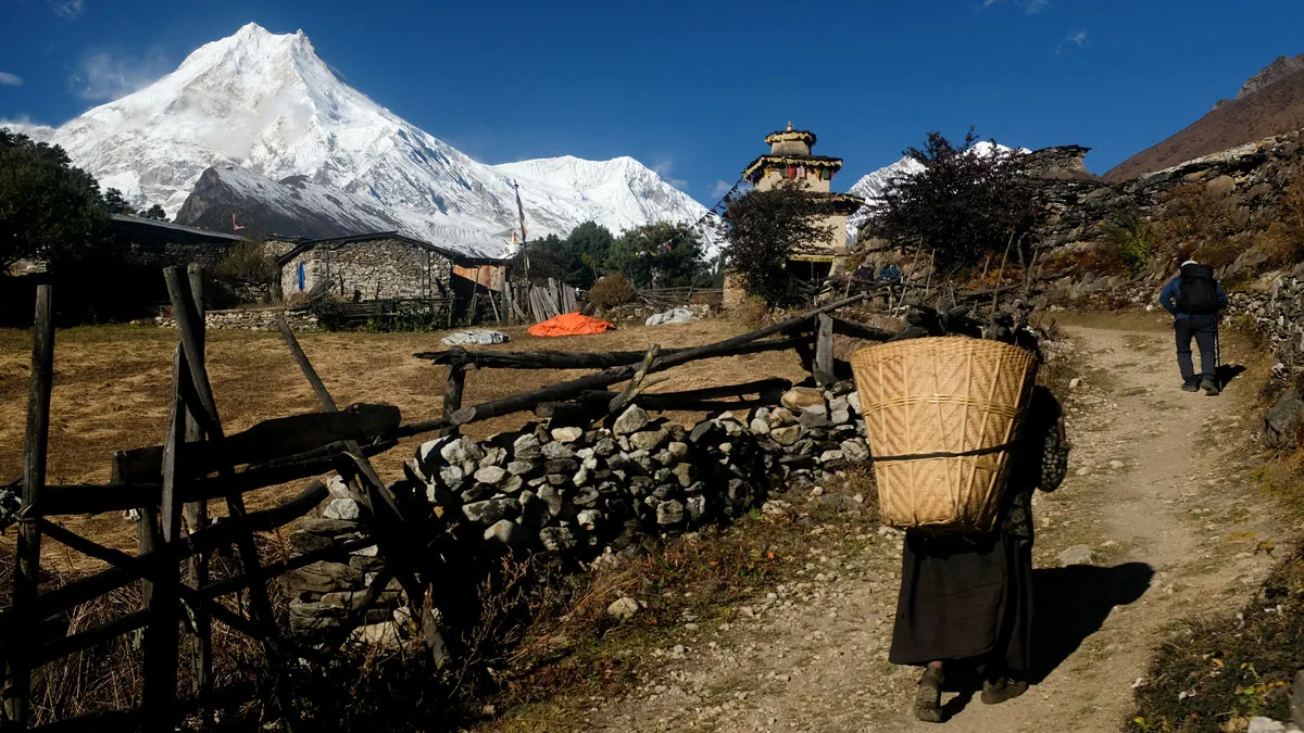 the manaslu circuit trek