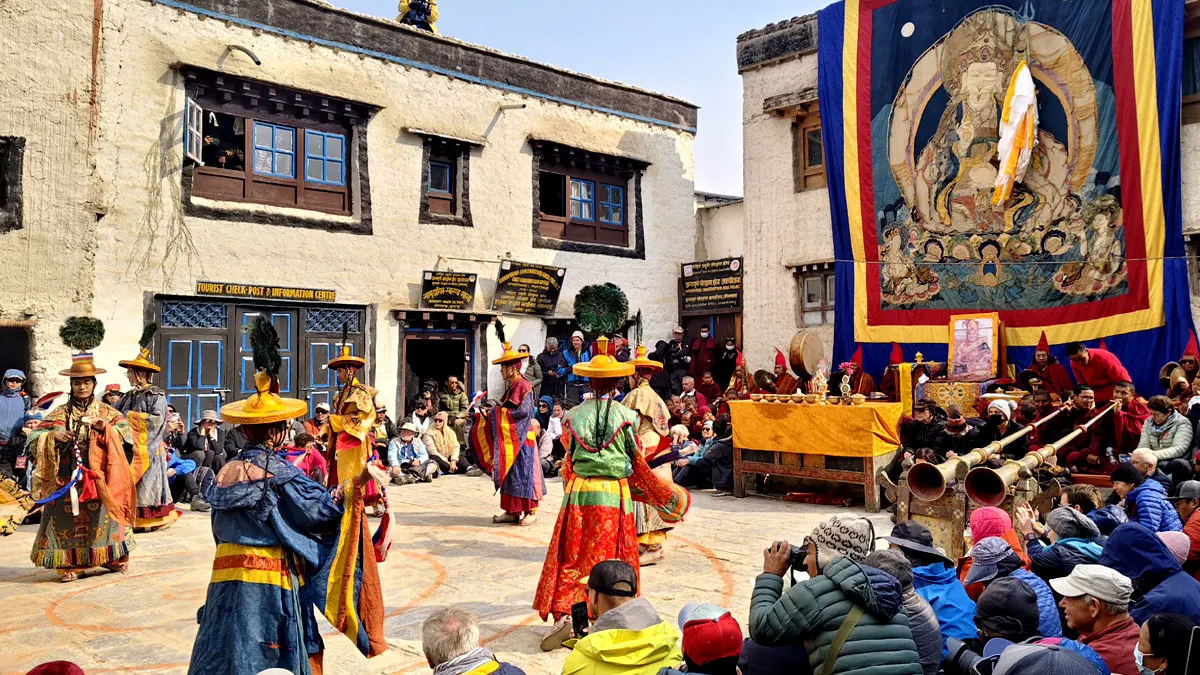cultural dance in tiji festival