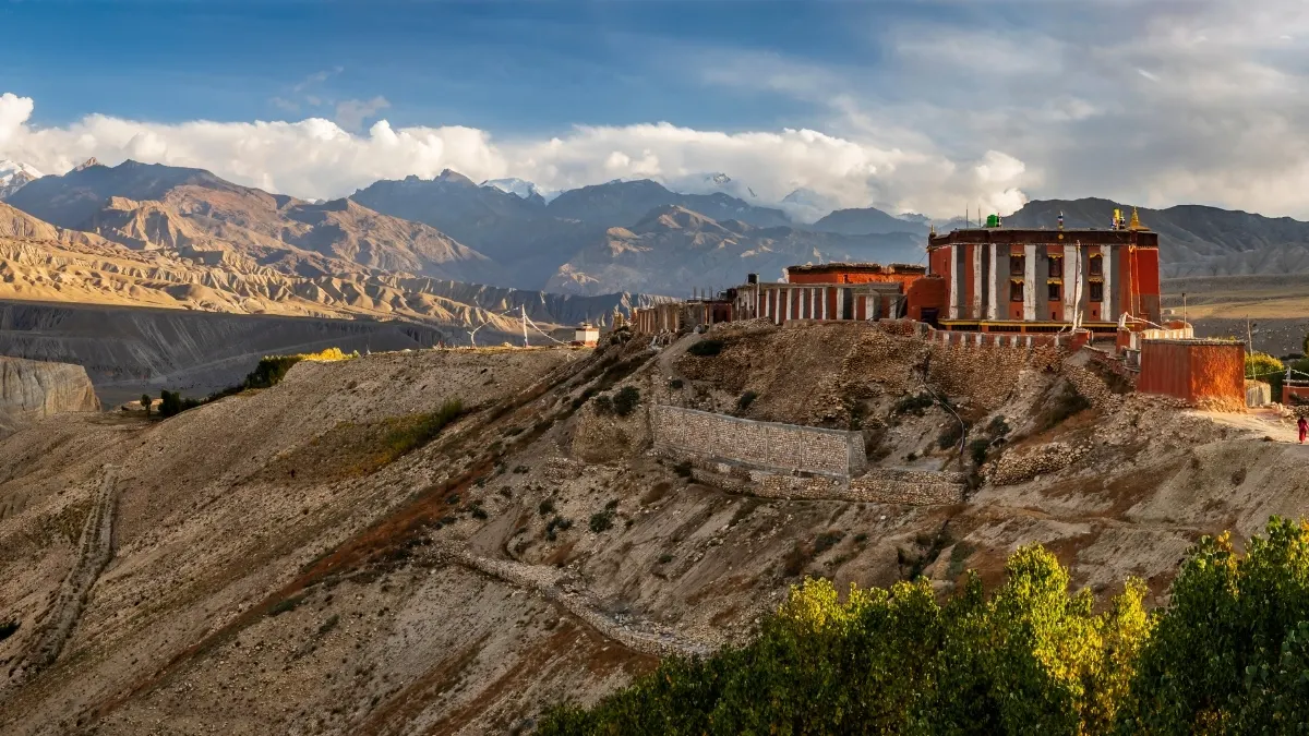 tsarang-monastry-upper-mustang