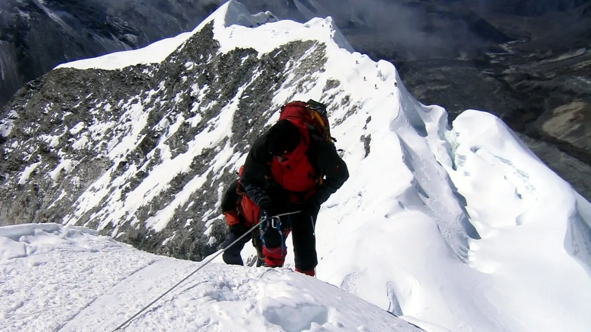 cost-to-climb-everest