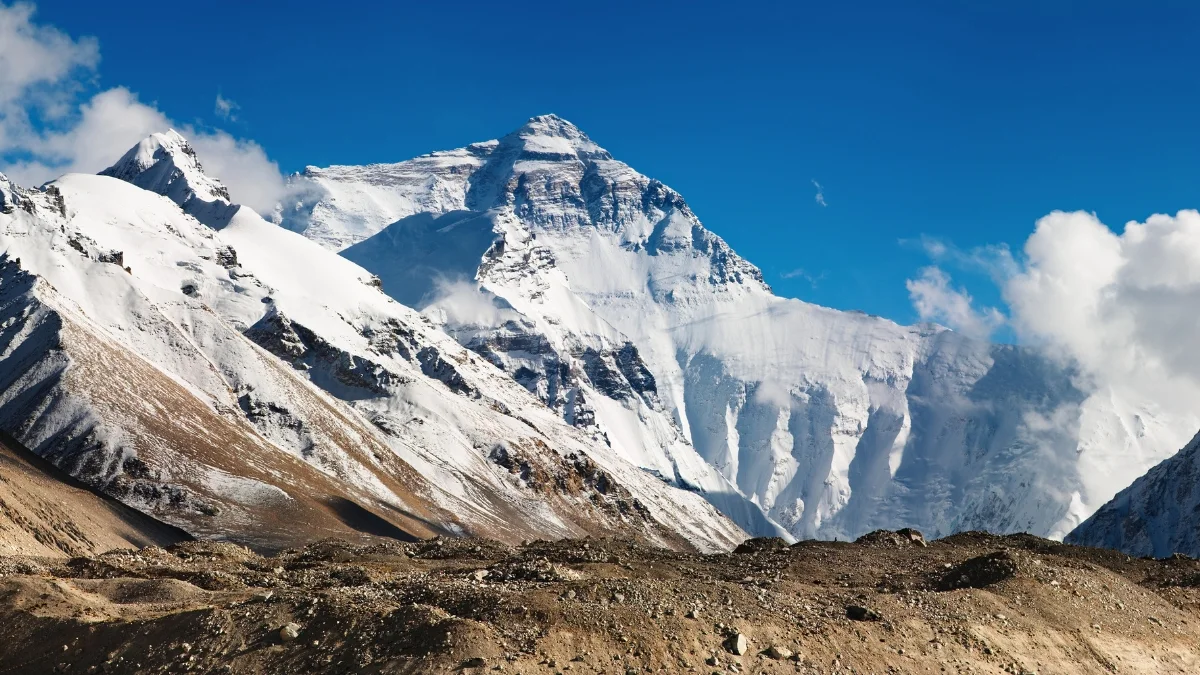 mount-everest-north-face