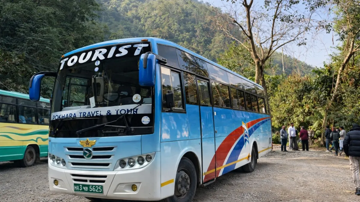pokhara-to-kathmandu-tourist-bus