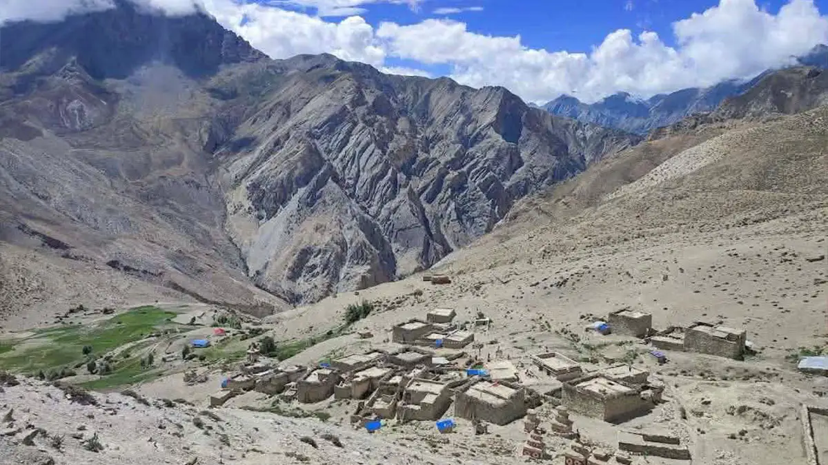 remote-village-in-dopo
