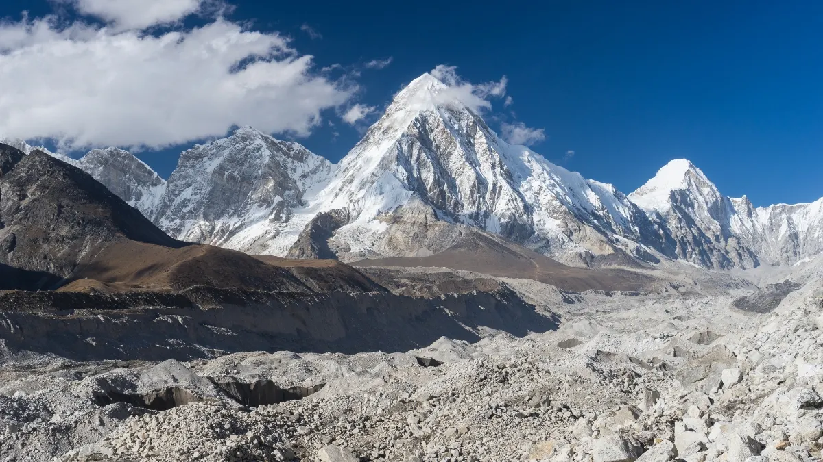 khumbu-glacier