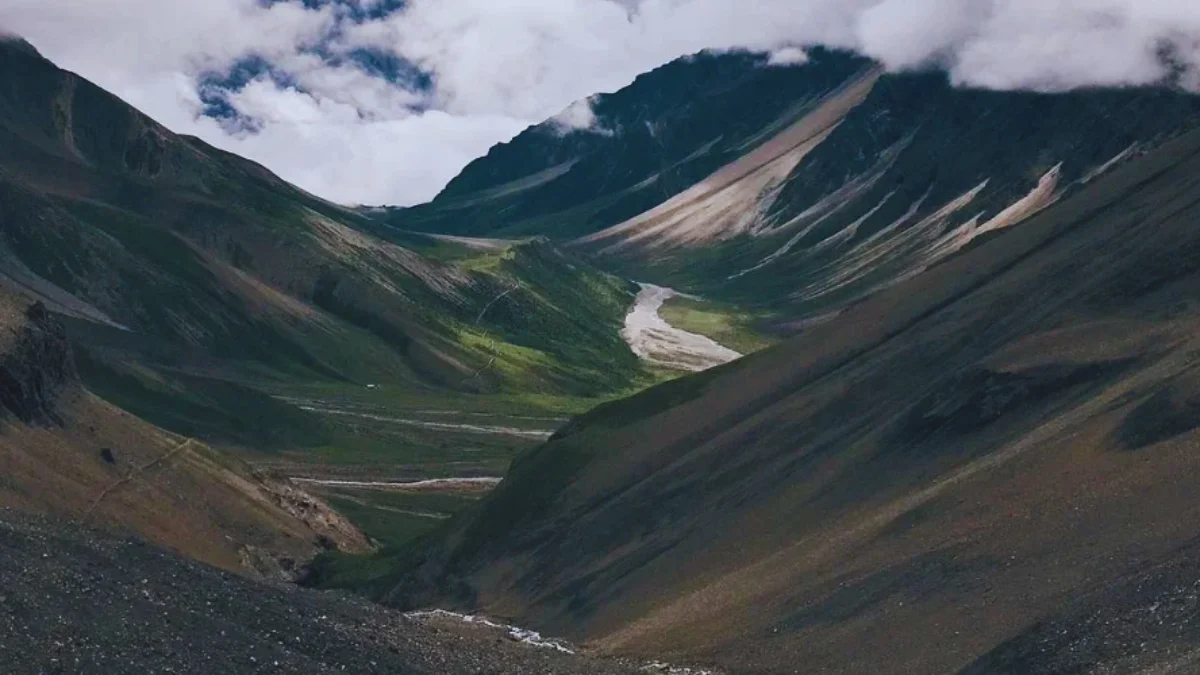 narphu-valley-in-monsoon