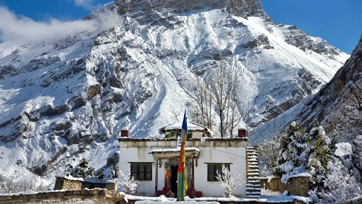 buddhist-pagoda-at-muktinath