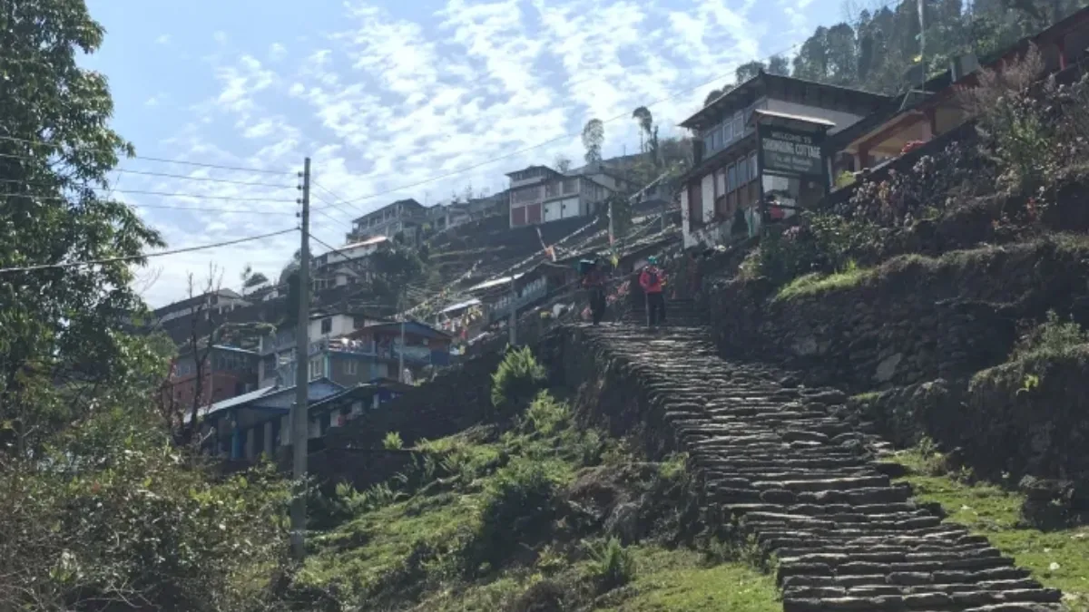 chhomrong-staircase