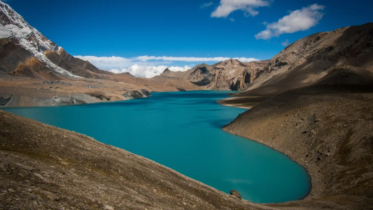 tilicho-lake-in-nepal