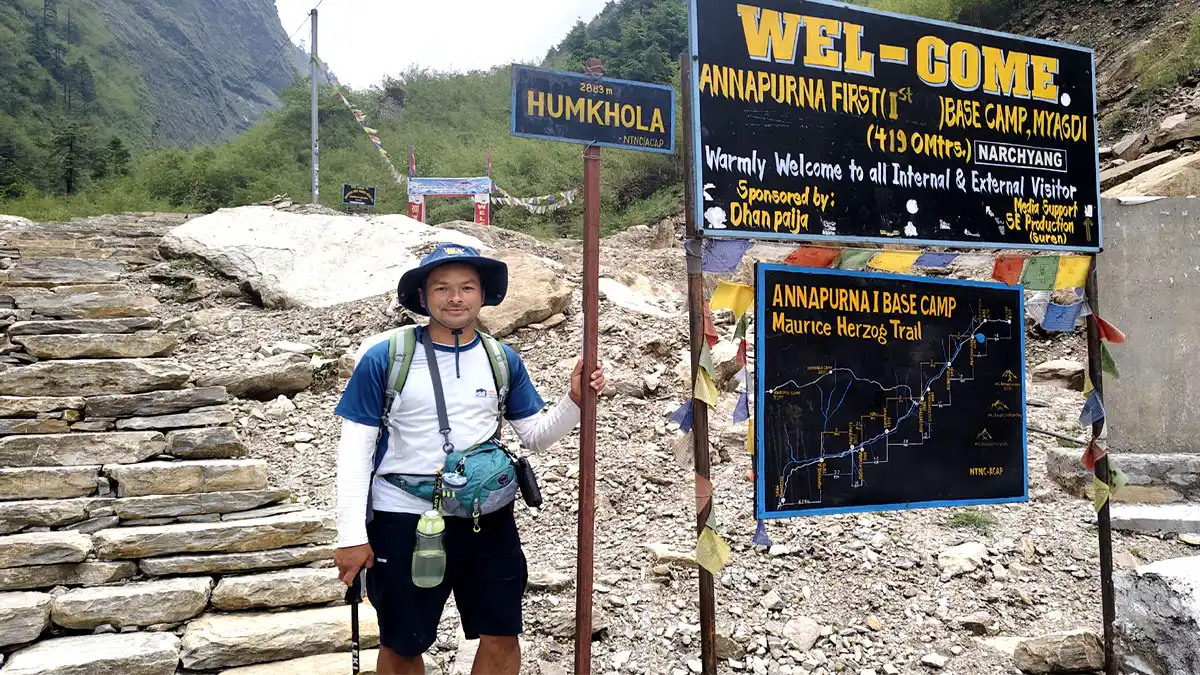 gateway to annapurna north base camp
