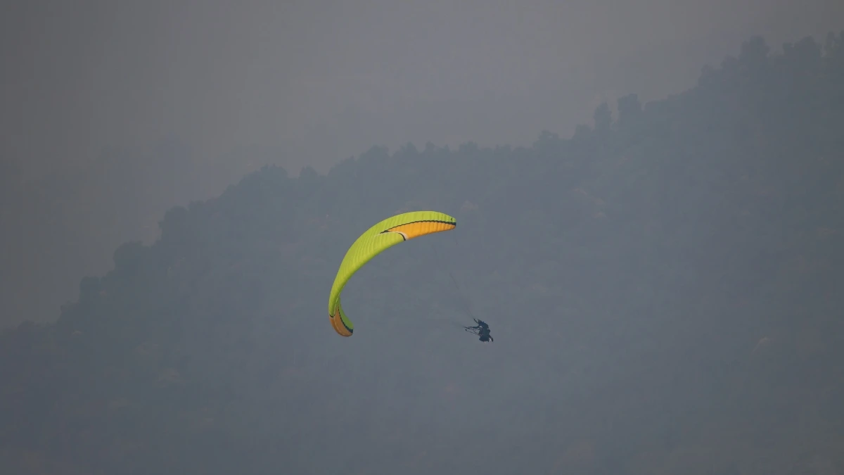 things-to-do-in-pokhara-paragliding